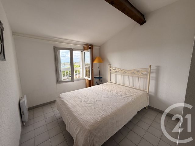 Appartement F3 duplex à vendre - 3 pièces - 53.38 m2 - LE GRAU DU ROI - 30 - LANGUEDOC-ROUSSILLON - Century 21 Rouvière Immobilier