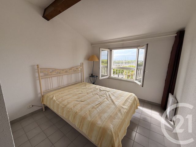 Appartement F3 duplex à vendre - 3 pièces - 53.38 m2 - LE GRAU DU ROI - 30 - LANGUEDOC-ROUSSILLON - Century 21 Rouvière Immobilier