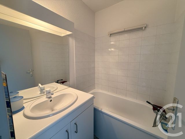 Appartement F3 duplex à vendre - 3 pièces - 53.38 m2 - LE GRAU DU ROI - 30 - LANGUEDOC-ROUSSILLON - Century 21 Rouvière Immobilier