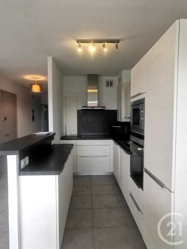 Afficher la photo en grand Appartement F3 à vendre - 3 pièces - 60.05 m2 - LE GRAU DU ROI - 30 - LANGUEDOC-ROUSSILLON - Century 21 Rouvière Immobilier