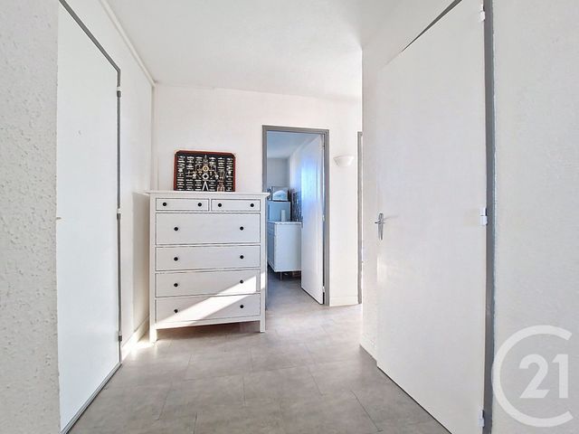 Afficher la photo en grand Appartement F3 à vendre - 3 pièces - 55.0 m2 - LE GRAU DU ROI - 30 - LANGUEDOC-ROUSSILLON - Century 21 Rouvière Immobilier