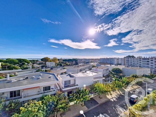 Afficher la photo en grand Appartement F3 à vendre - 3 pièces - 55.0 m2 - LE GRAU DU ROI - 30 - LANGUEDOC-ROUSSILLON - Century 21 Rouvière Immobilier
