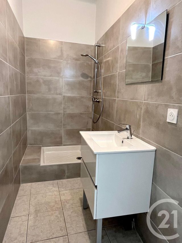 Appartement F3 à louer - 3 pièces - 58.93 m2 - LE GRAU DU ROI - 30 - LANGUEDOC-ROUSSILLON - Century 21 Rouvière Immobilier