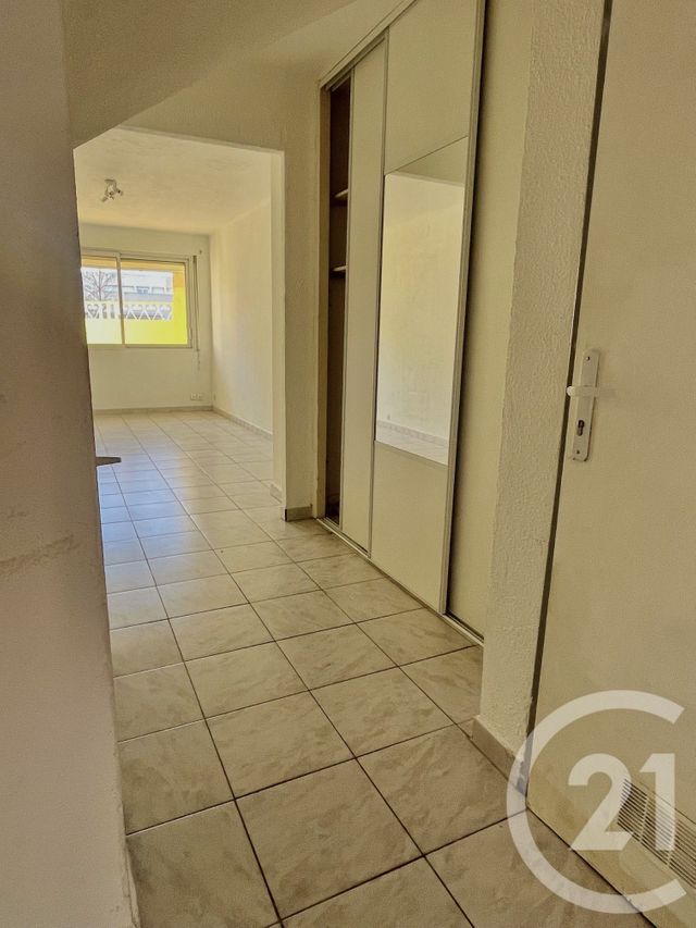 Appartement F3 à louer - 3 pièces - 66.0 m2 - LE GRAU DU ROI - 30 - LANGUEDOC-ROUSSILLON - Century 21 Rouvière Immobilier