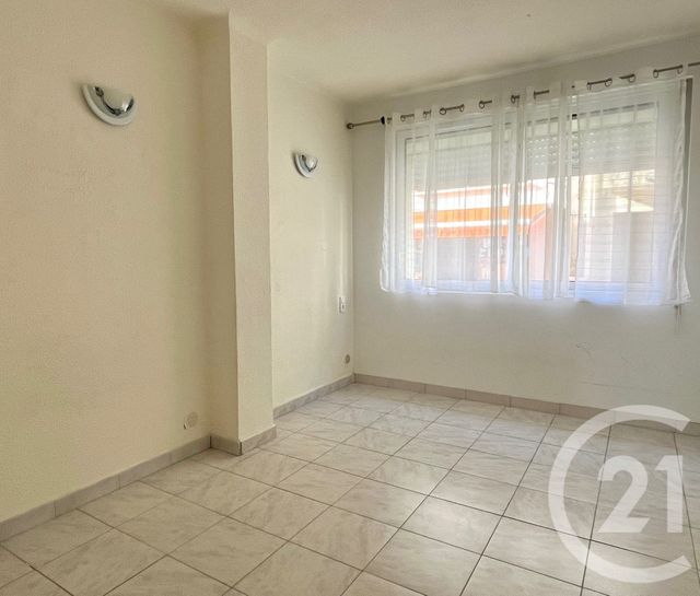 Appartement F3 à louer - 3 pièces - 66.0 m2 - LE GRAU DU ROI - 30 - LANGUEDOC-ROUSSILLON - Century 21 Rouvière Immobilier